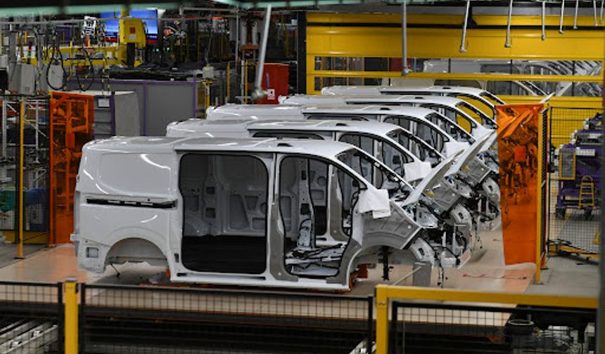 Ford, binlerce çalışanını işten çıkarıyor!